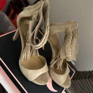 Tan tassel heel